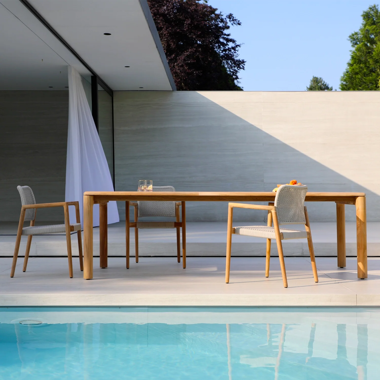 Must Société - Offers - Sale - Premium Brands & Dining Room